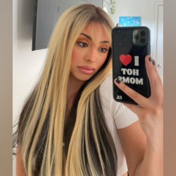 Uniwigs Ramona Long Dark Brown & Chunky Blonde Highlights w/ Bangs Synthetic Wig - Picture 2 of 9